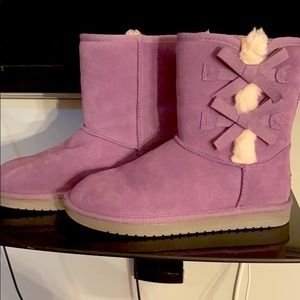 Kookaburra By Uggs Girls boots size 4